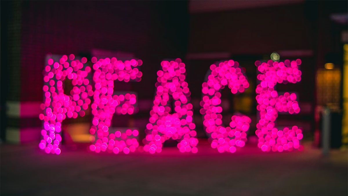 pace - peace - scritta rosa